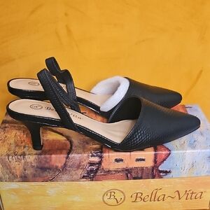Bella Vita Black Slingback Heels
